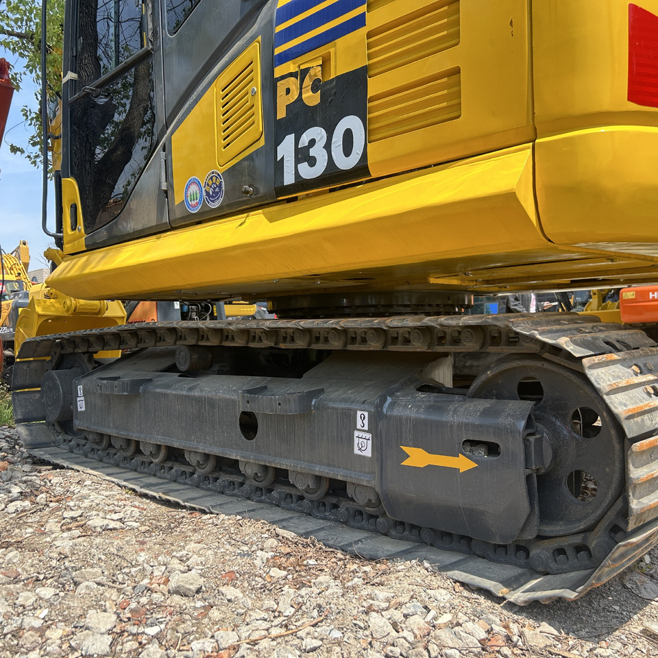 Komatsu PC130-7 Excavator - حفار زحاف: صورة 1 Komatsu PC130-7 Excavator - حفار زحاف: صورة 1