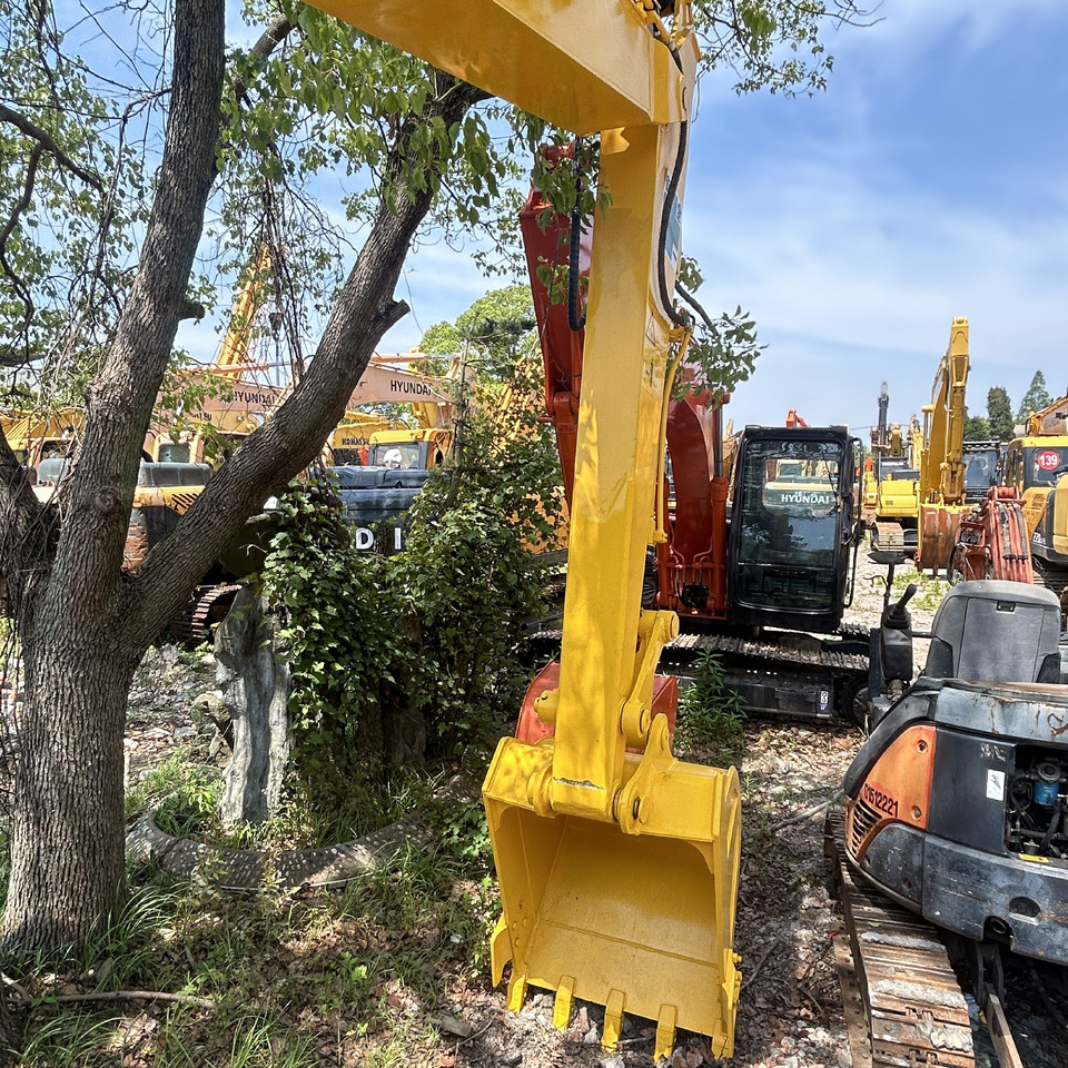 Komatsu PC130-7 Excavator - حفار زحاف: صورة 5 Komatsu PC130-7 Excavator - حفار زحاف: صورة 5