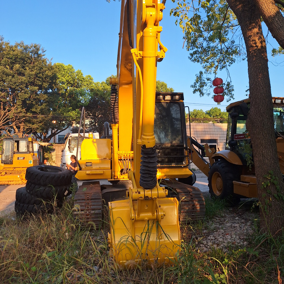 Komatsu PC130 Excavator - حفار زحاف: صورة 4 Komatsu PC130 Excavator - حفار زحاف: صورة 4