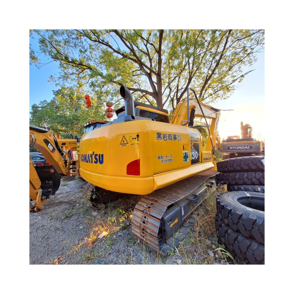 Komatsu PC130 Excavator - حفار زحاف: صورة 1 Komatsu PC130 Excavator - حفار زحاف: صورة 1