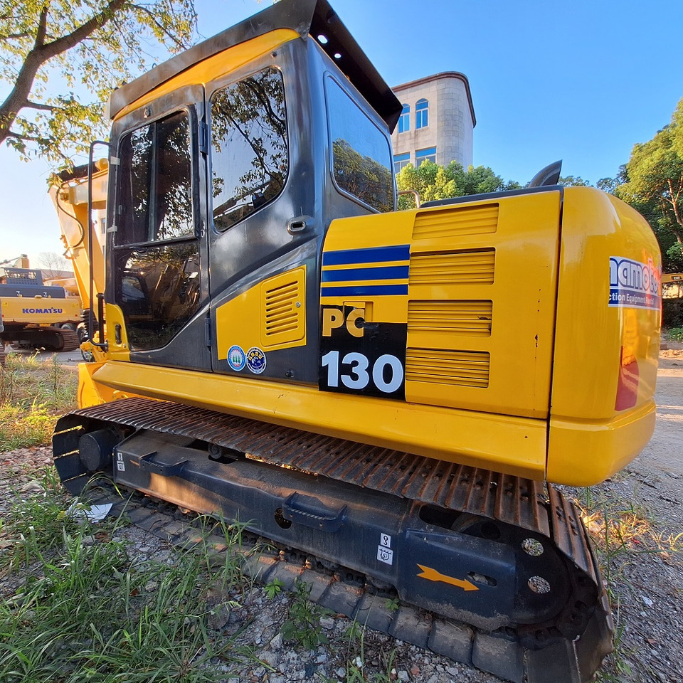 Komatsu PC130 Excavator - حفار زحاف: صورة 1 Komatsu PC130 Excavator - حفار زحاف: صورة 1