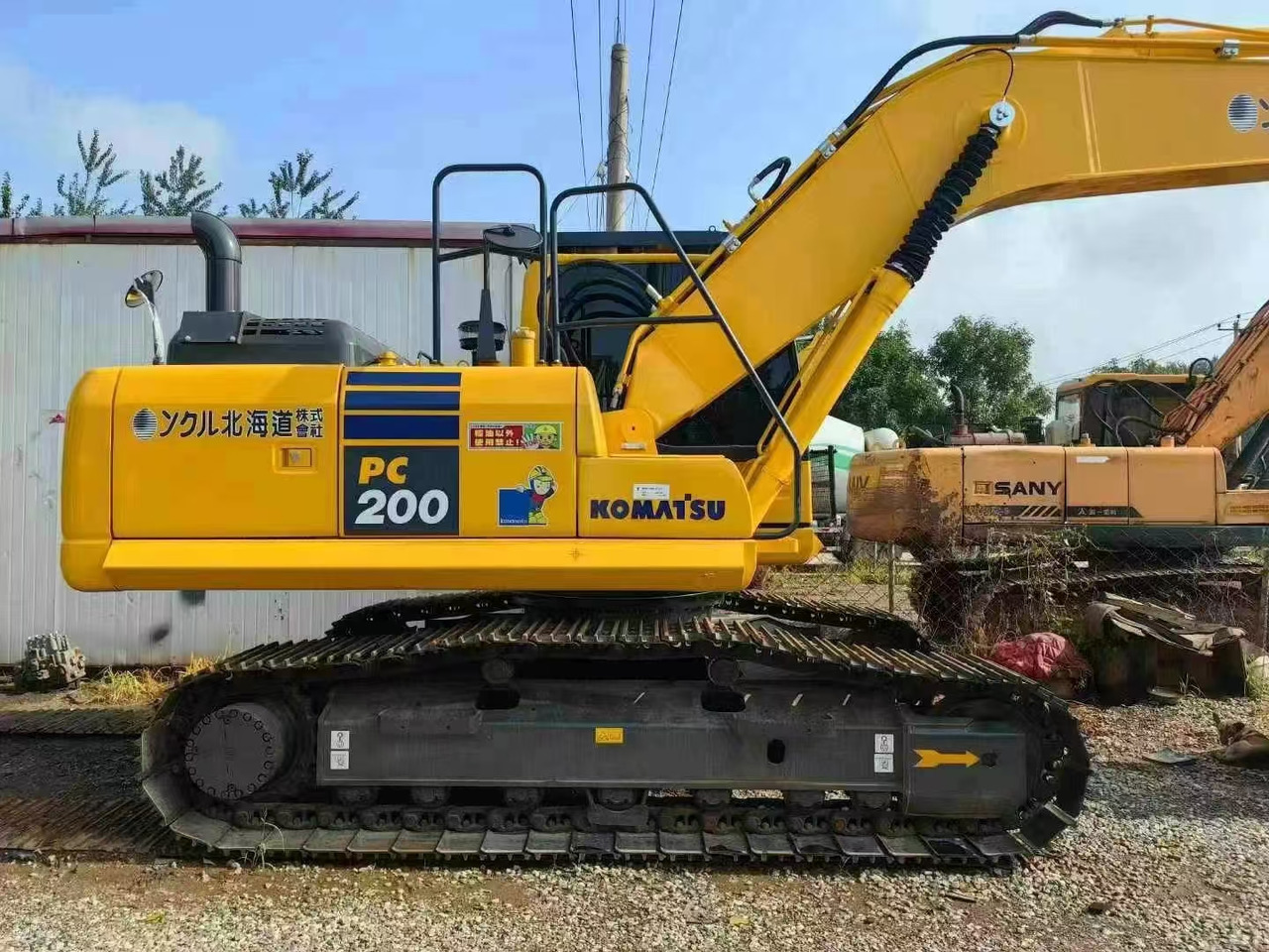 Komatsu PC200-7 excavator - حفار زحاف: صورة 1 Komatsu PC200-7 excavator - حفار زحاف: صورة 1