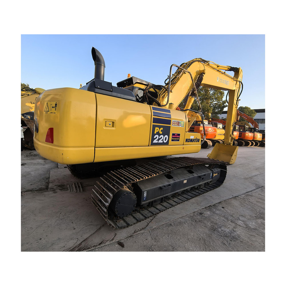 Komatsu PC220-7 - حفار زحاف: صورة 1 Komatsu PC220-7 - حفار زحاف: صورة 1