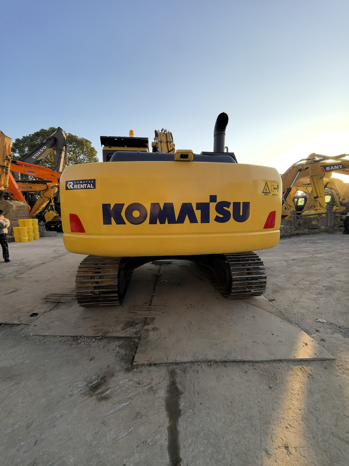 Komatsu PC220-7 - حفار زحاف: صورة 4 Komatsu PC220-7 - حفار زحاف: صورة 4