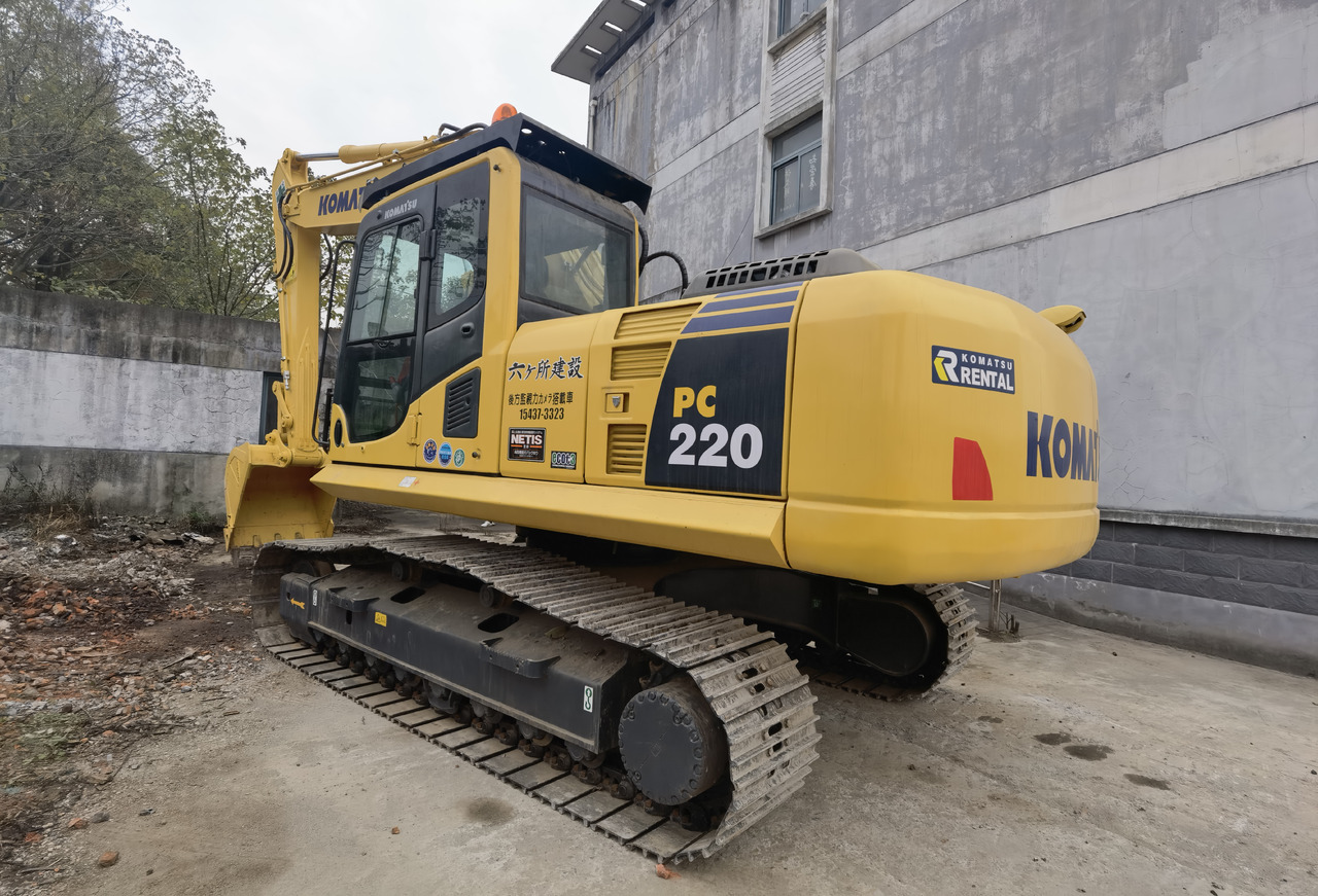Komatsu PC220-8 Excavator - حفار زحاف: صورة 3 Komatsu PC220-8 Excavator - حفار زحاف: صورة 3