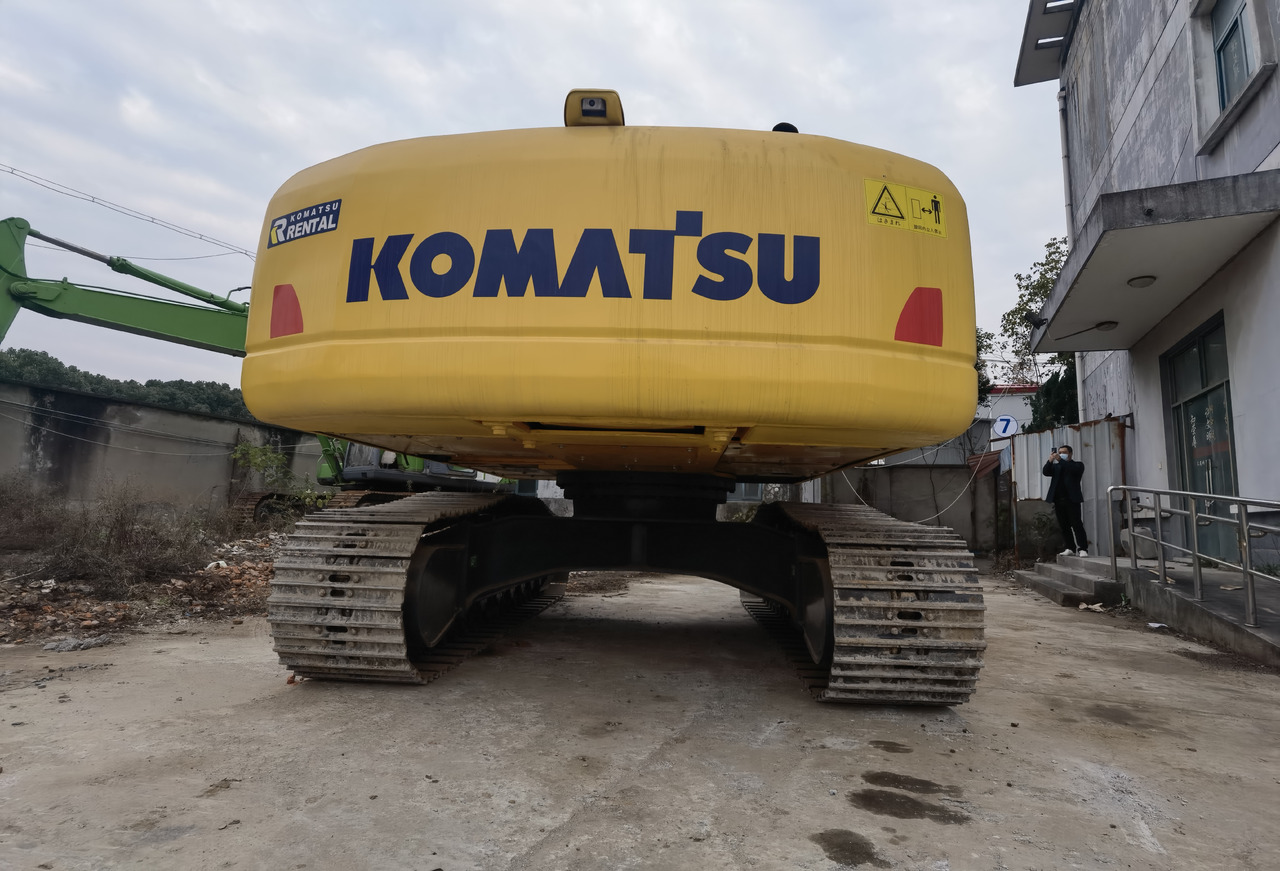 Komatsu PC220-8 Excavator - حفار زحاف: صورة 5 Komatsu PC220-8 Excavator - حفار زحاف: صورة 5