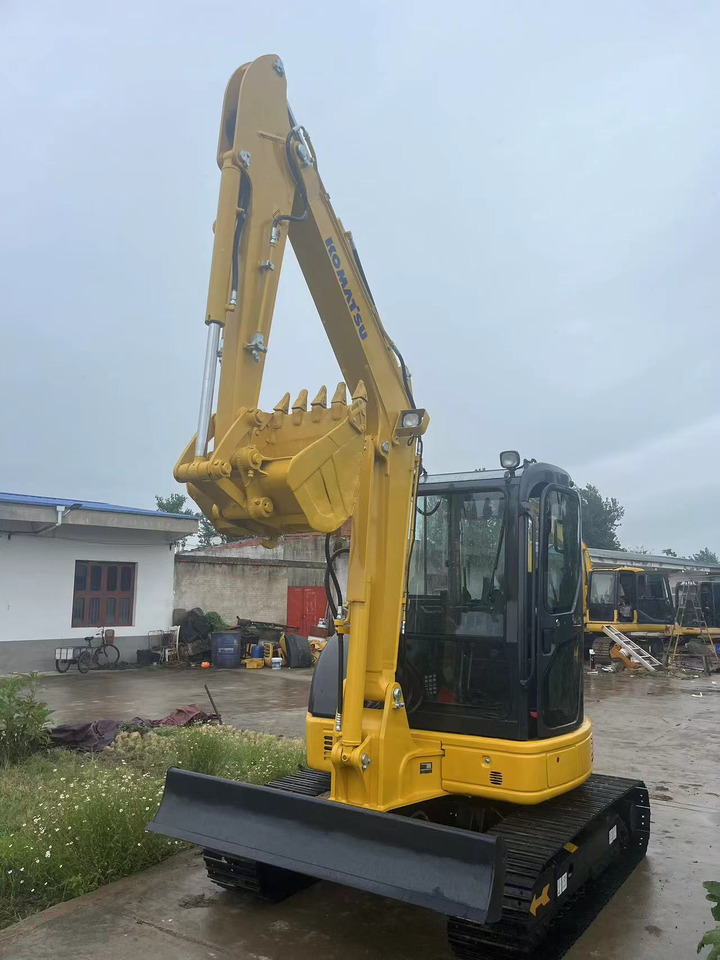 Komatsu PC55MR - حفارة مُصَّغرة: صورة 1 Komatsu PC55MR - حفارة مُصَّغرة: صورة 1