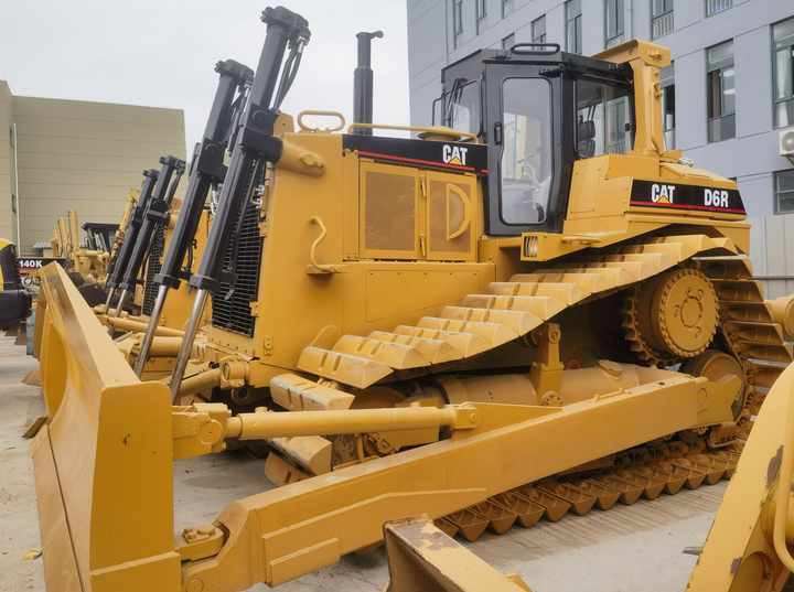 Original Japan Used Bulldozer CAT D6R LGP For Sale used cat d6r caterpillar bulldozer in stock - جرافة: صورة 2 Original Japan Used Bulldozer CAT D6R LGP For Sale used cat d6r caterpillar bulldozer in stock - جرافة: صورة 2