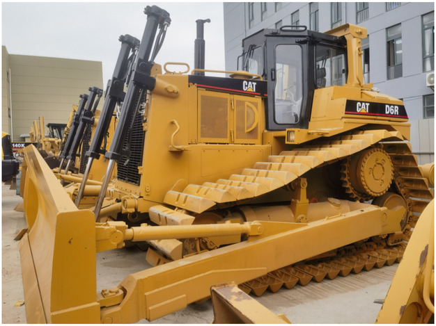 Original Japan Used Bulldozer CAT D6R LGP For Sale used cat d6r caterpillar bulldozer in stock - جرافة: صورة 1 Original Japan Used Bulldozer CAT D6R LGP For Sale used cat d6r caterpillar bulldozer in stock - جرافة: صورة 1
