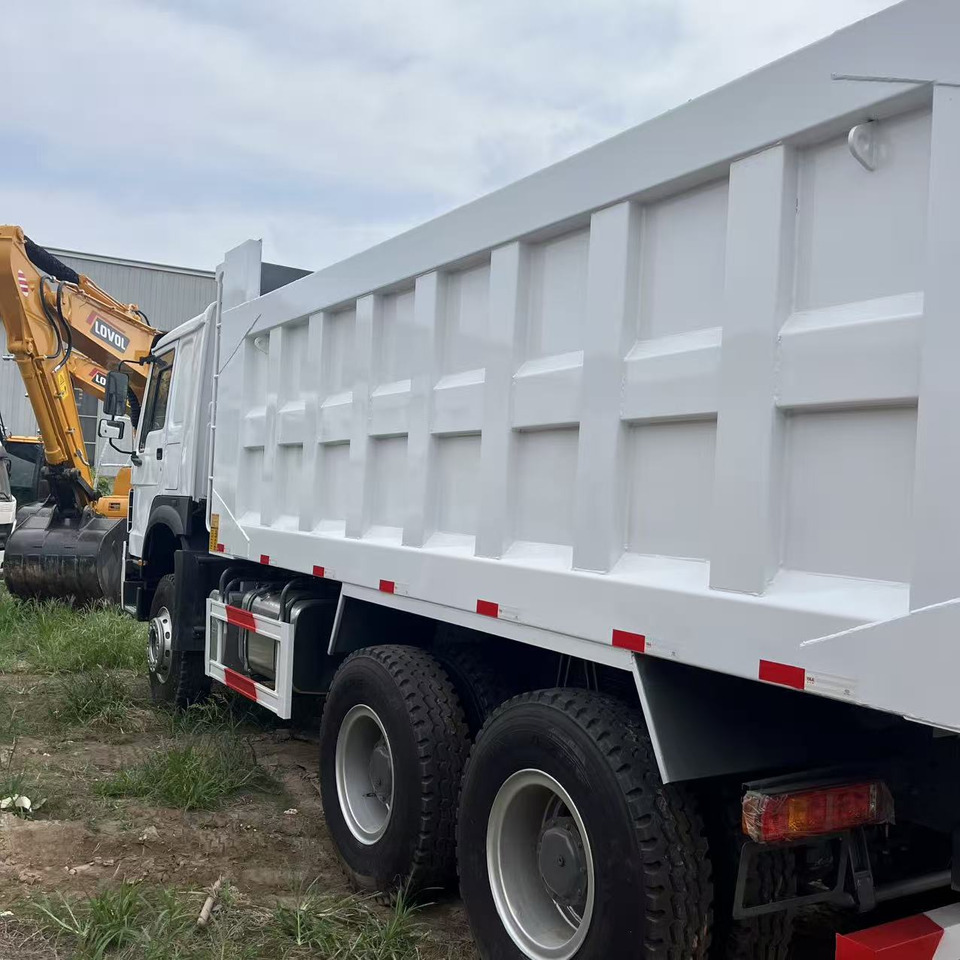 SINOTRUK Howo Dump truck 371hp 6x4 - شاحنة قلاب: صورة 5 SINOTRUK Howo Dump truck 371hp 6x4 - شاحنة قلاب: صورة 5