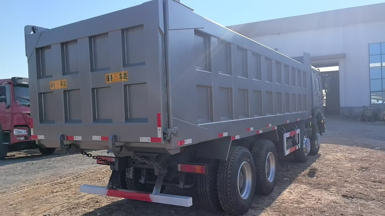 SINOTRUK Howo Dump truck 371hp 8x4 - شاحنة قلاب: صورة 5 SINOTRUK Howo Dump truck 371hp 8x4 - شاحنة قلاب: صورة 5