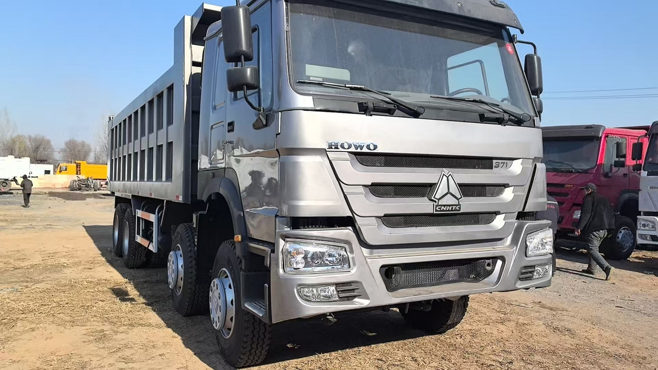 SINOTRUK Howo Dump truck 371hp 8x4 - شاحنة قلاب: صورة 3 SINOTRUK Howo Dump truck 371hp 8x4 - شاحنة قلاب: صورة 3