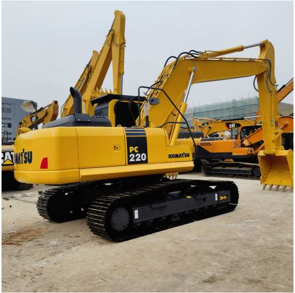 Second Hand Komatsu excavating machinery PC220-8 Komatsu used excavator PC220-8 crawler excavator in stock - حفار زحاف: صورة 1 Second Hand Komatsu excavating machinery PC220-8 Komatsu used excavator PC220-8 crawler excavator in stock - حفار زحاف: صورة 1