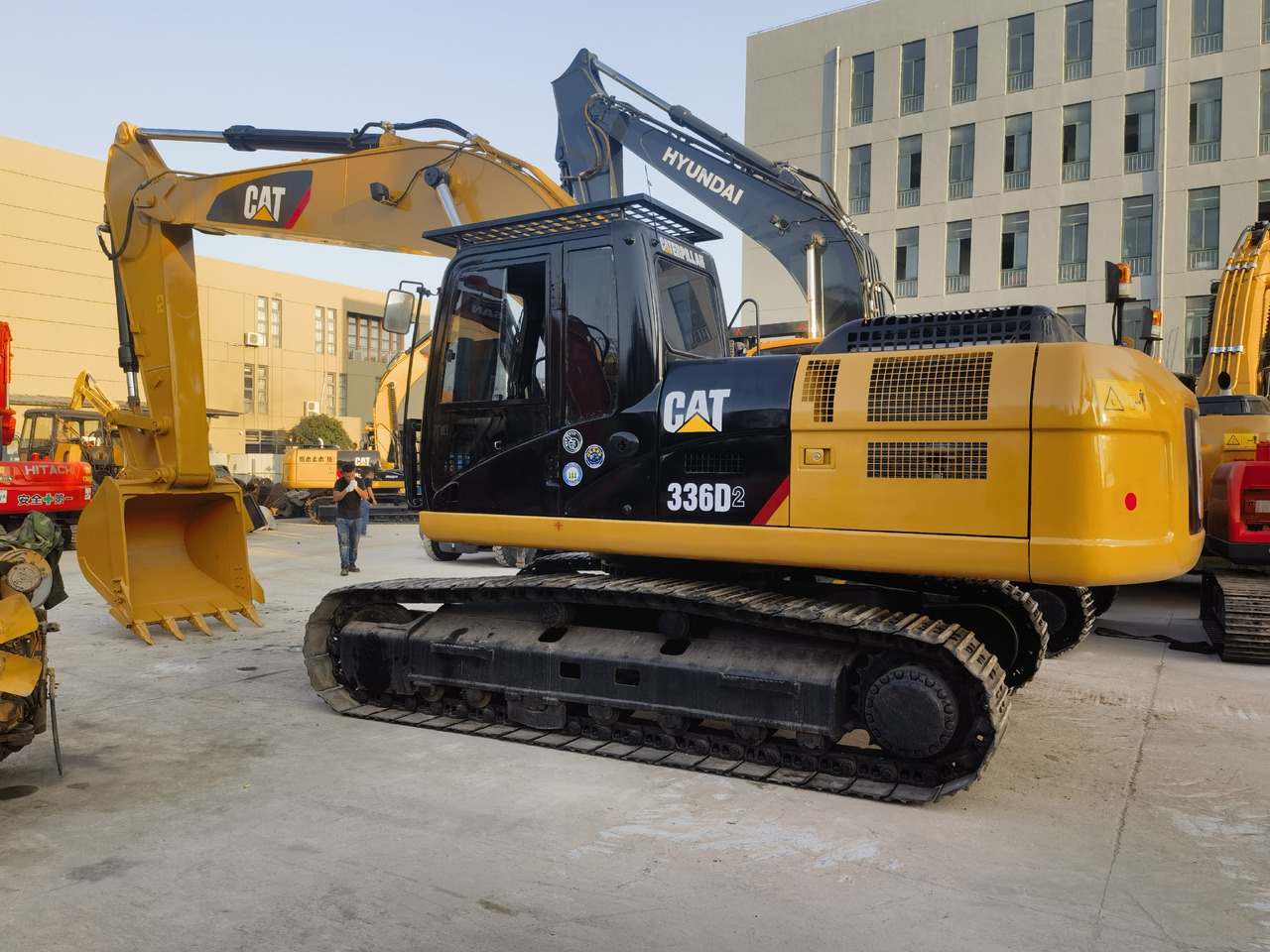 Second-hand cat336d2 cheap used excavator - حفارة: صورة 3 Second-hand cat336d2 cheap used excavator - حفارة: صورة 3