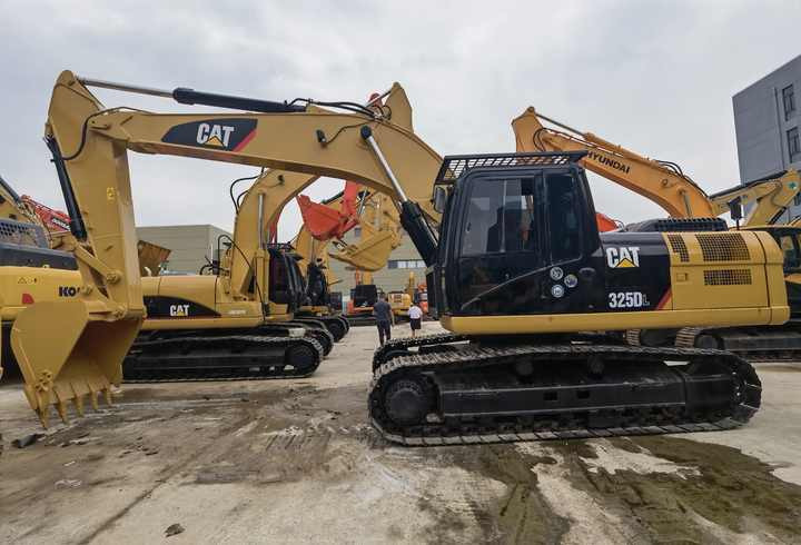 Second hand original CAT 325DL good condition hydraulic excavator used caterpillar excavator for sale - حفار زحاف: صورة 4 Second hand original CAT 325DL good condition hydraulic excavator used caterpillar excavator for sale - حفار زحاف: صورة 4