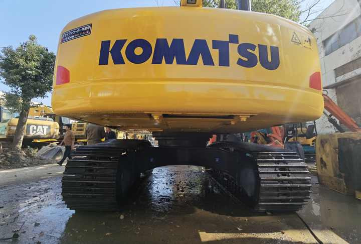 Secondhand komatsu pc220-8 excavator low price high quality Japan Komatsu Excavator PC220-8 for sale - حفار زحاف: صورة 5 Secondhand komatsu pc220-8 excavator low price high quality Japan Komatsu Excavator PC220-8 for sale - حفار زحاف: صورة 5