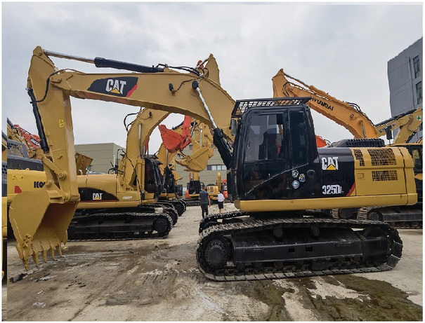 Used Excavator cat 325dl Japanese used excavator cat 325dl with High Quality in Stock for Engineering - حفار زحاف: صورة 1 Used Excavator cat 325dl Japanese used excavator cat 325dl with High Quality in Stock for Engineering - حفار زحاف: صورة 1