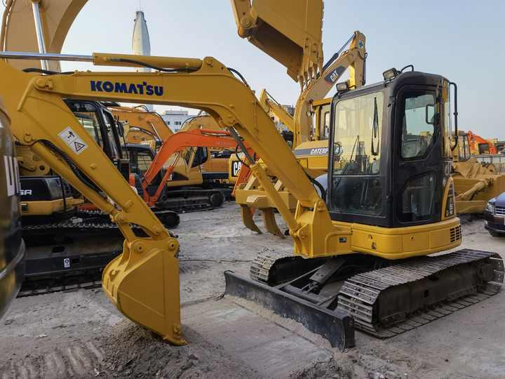 Used Komatsu PC55 mini crawler Excavator mini excavator komatsu PC55 hydraulic excavator for sale - حفارة مُصَّغرة: صورة 5 Used Komatsu PC55 mini crawler Excavator mini excavator komatsu PC55 hydraulic excavator for sale - حفارة مُصَّغرة: صورة 5