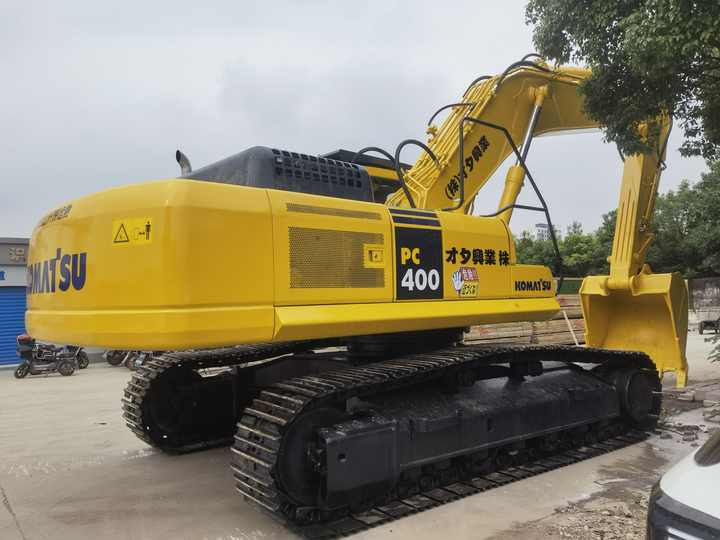 Used Komatsu excavator PC220-8 second hand hydraulic crawler excavator PC400-7 for sale - حفار زحاف: صورة 3 Used Komatsu excavator PC220-8 second hand hydraulic crawler excavator PC400-7 for sale - حفار زحاف: صورة 3
