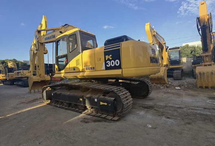 Used Original Japan Second Hand Komatsu PC300-7 Digger 30 ton Excavator Machine for sale - حفار زحاف: صورة 3 Used Original Japan Second Hand Komatsu PC300-7 Digger 30 ton Excavator Machine for sale - حفار زحاف: صورة 3