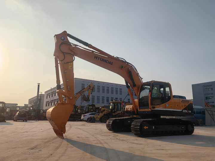 حفار زحاف good condition Hyundai used excavator Crawler excavator 220LC-9S cheap price for sale: صورة 6