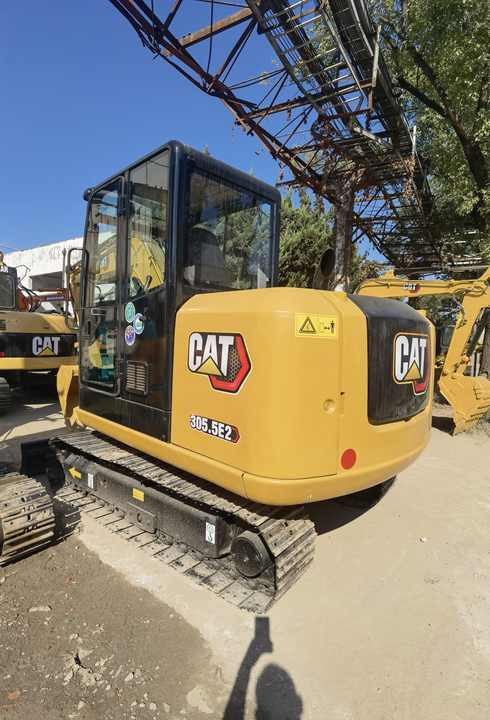 Original Japan earth moving used mini excavator CAT 305.5E2 with high quality cheap for sale - حفار زحاف: صورة 2 Original Japan earth moving used mini excavator CAT 305.5E2 with high quality cheap for sale - حفار زحاف: صورة 2