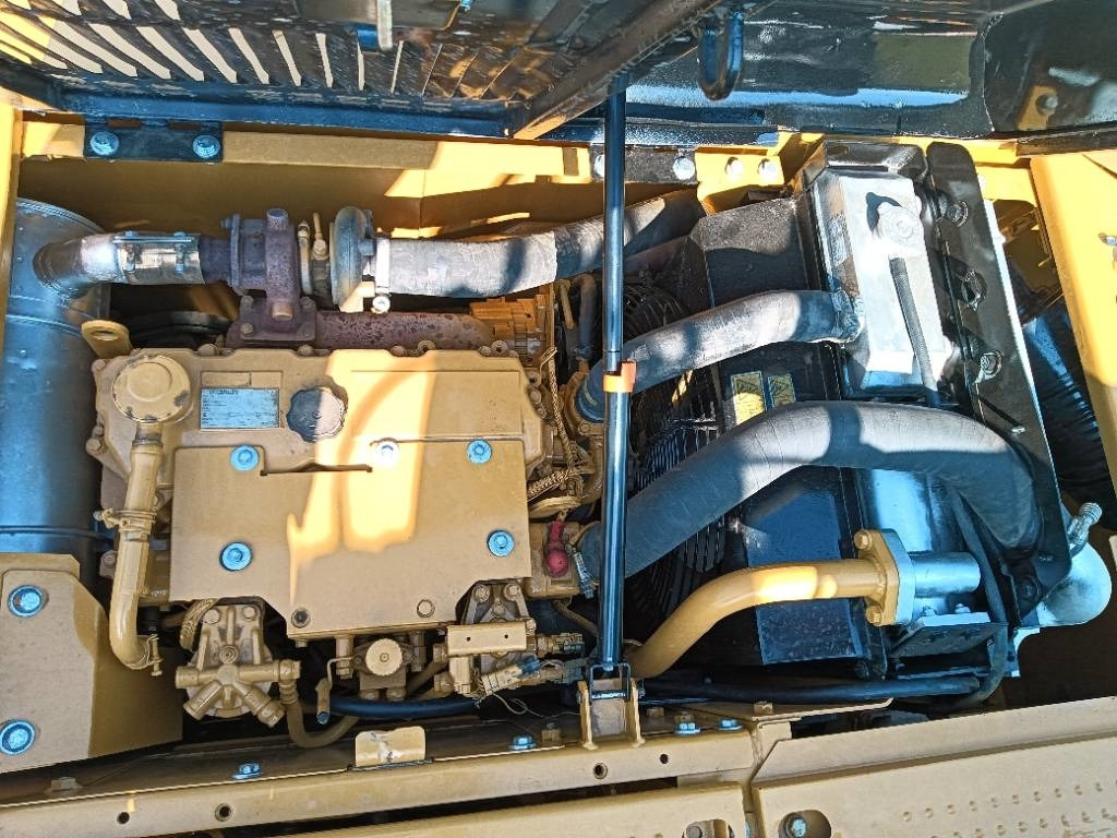 CAT 313 - حفار زحاف: صورة 2 CAT 313 - حفار زحاف: صورة 2