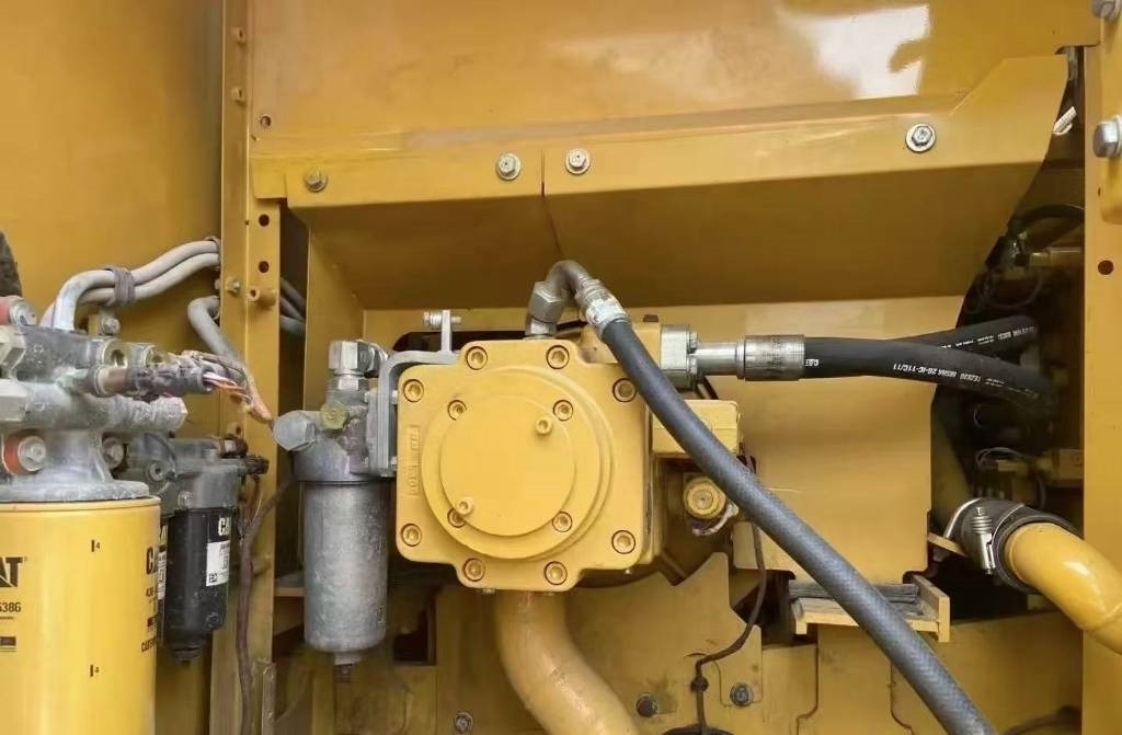 CAT 320 D - حفار زحاف: صورة 5 CAT 320 D - حفار زحاف: صورة 5