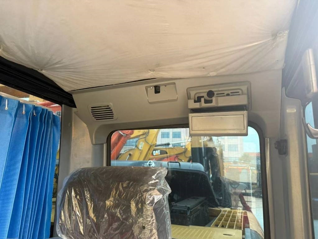 CAT 320 D - حفار زحاف: صورة 5 CAT 320 D - حفار زحاف: صورة 5