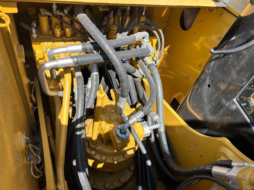 CAT 320D2L - حفار زحاف: صورة 4 CAT 320D2L - حفار زحاف: صورة 4