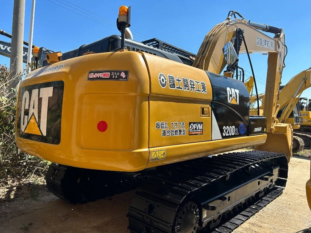 CAT 320D2L - حفار زحاف: صورة 1 CAT 320D2L - حفار زحاف: صورة 1