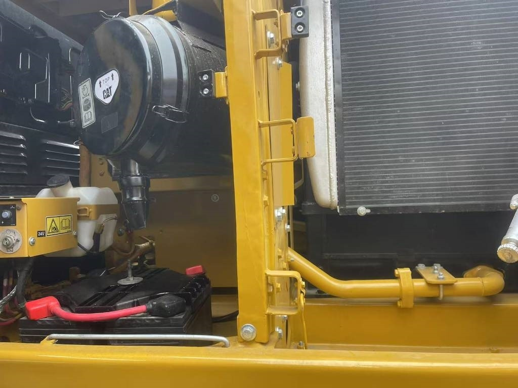 CAT 329D2L - حفار زحاف: صورة 3 CAT 329D2L - حفار زحاف: صورة 3