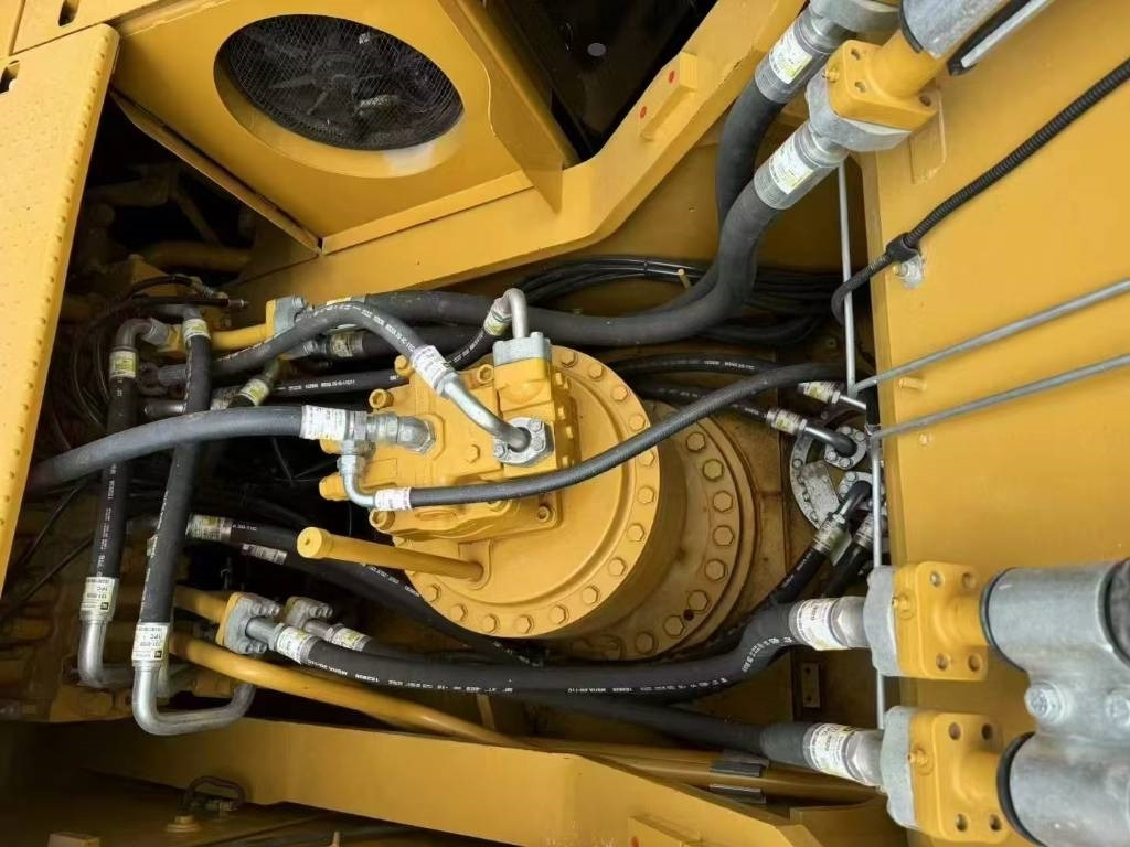 CAT 330 - حفار زحاف: صورة 2 CAT 330 - حفار زحاف: صورة 2