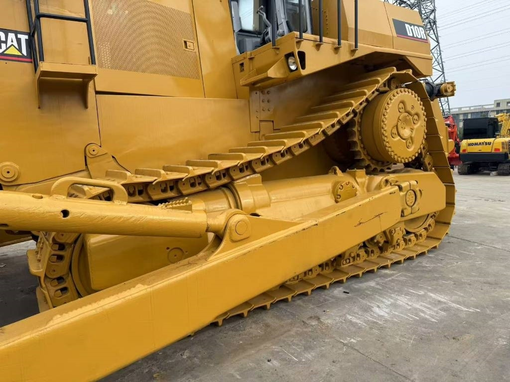 CAT D 10 R - جرافة: صورة 2 CAT D 10 R - جرافة: صورة 2