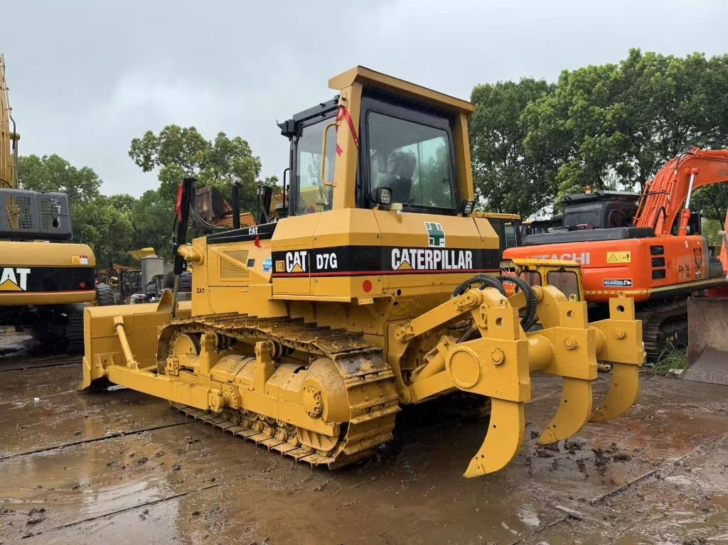CAT D 7 G - جرافة: صورة 1 CAT D 7 G - جرافة: صورة 1