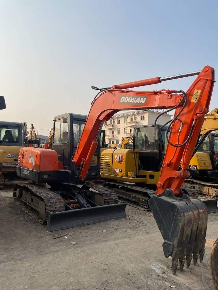 Doosan DH 55 - حفارة مُصَّغرة: صورة 1 Doosan DH 55 - حفارة مُصَّغرة: صورة 1