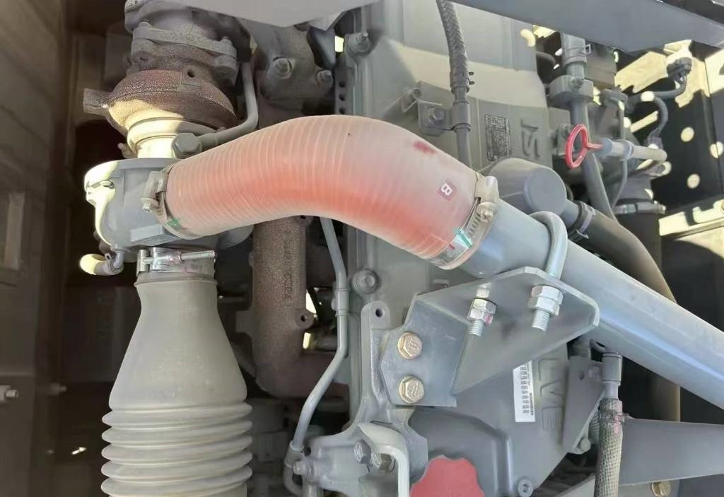 Hitachi 250 - حفار زحاف: صورة 2 Hitachi 250 - حفار زحاف: صورة 2