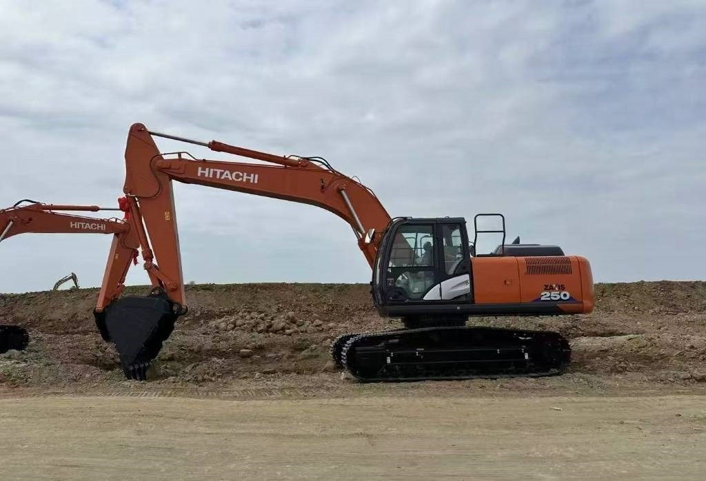 Hitachi 250 - حفار زحاف: صورة 1 Hitachi 250 - حفار زحاف: صورة 1