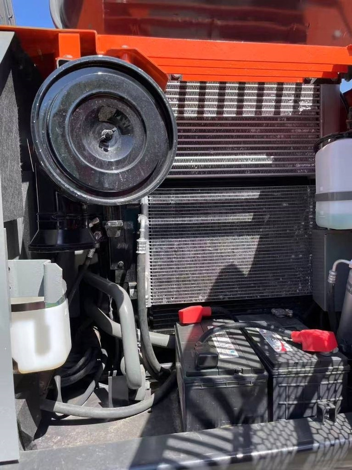 حفار زحاف Hitachi ZX 120: صورة 8 حفار زحاف Hitachi ZX 120: صورة 8