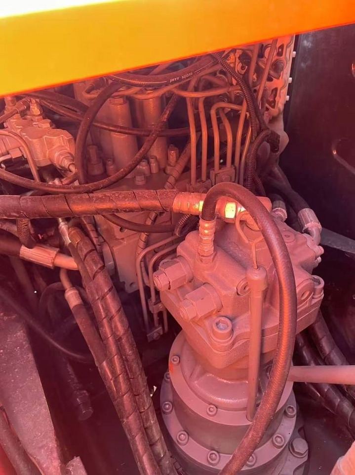 حفار زحاف Hitachi ZX 120: صورة 9 حفار زحاف Hitachi ZX 120: صورة 9