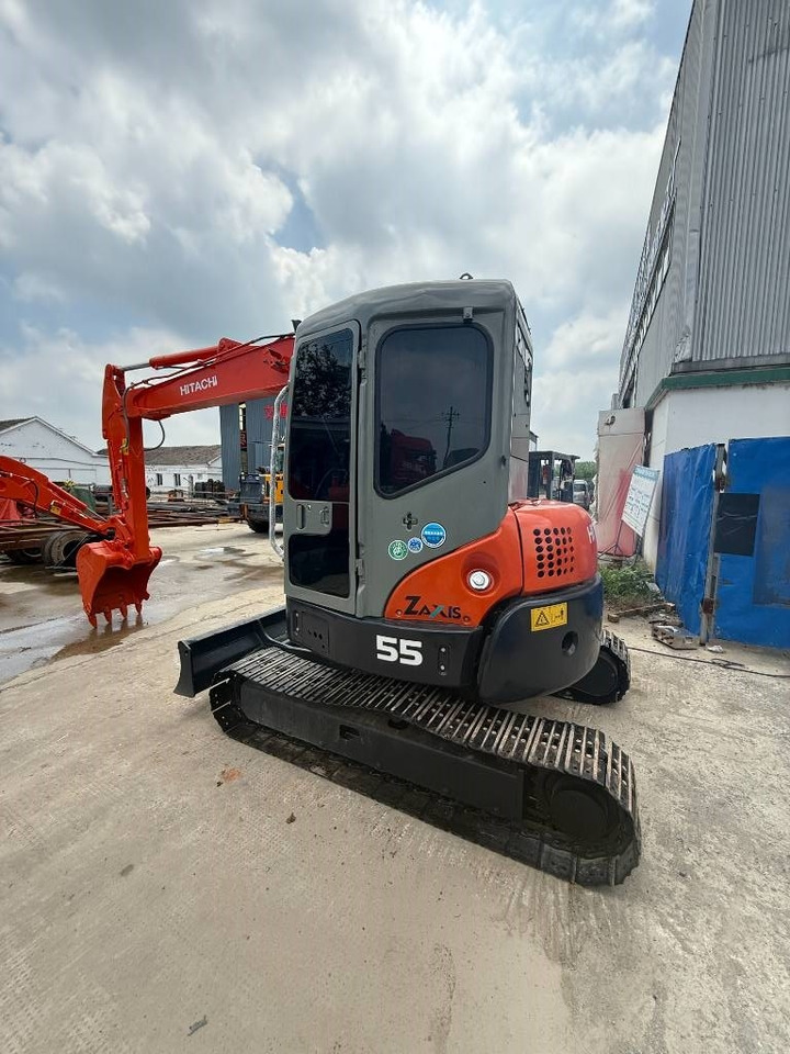 Hitachi ZX 55 - حفارة مُصَّغرة: صورة 1 Hitachi ZX 55 - حفارة مُصَّغرة: صورة 1