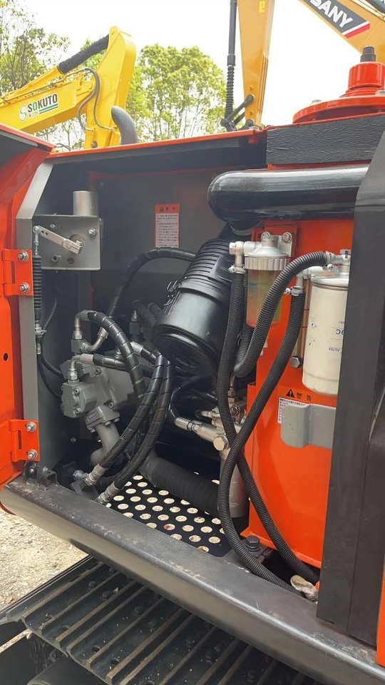 Hitachi ZX 70  - حفارة مُصَّغرة: صورة 3 Hitachi ZX 70  - حفارة مُصَّغرة: صورة 3