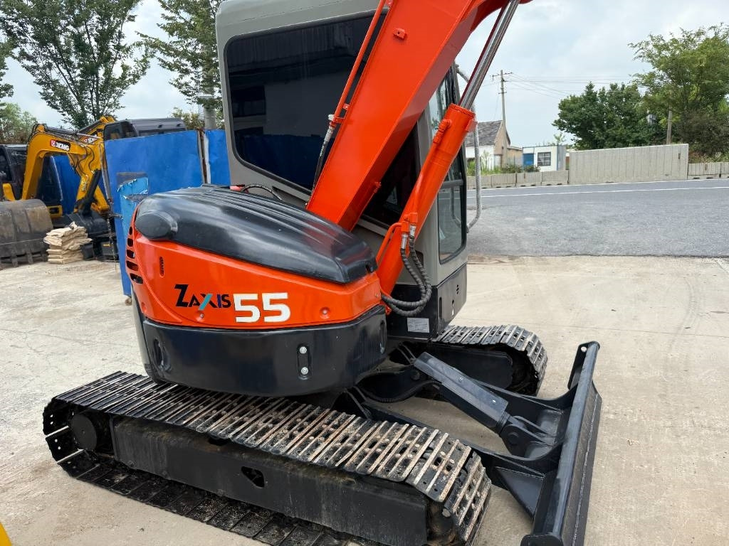 Hitachi Zaxis 55 U - حفار زحاف: صورة 4 Hitachi Zaxis 55 U - حفار زحاف: صورة 4