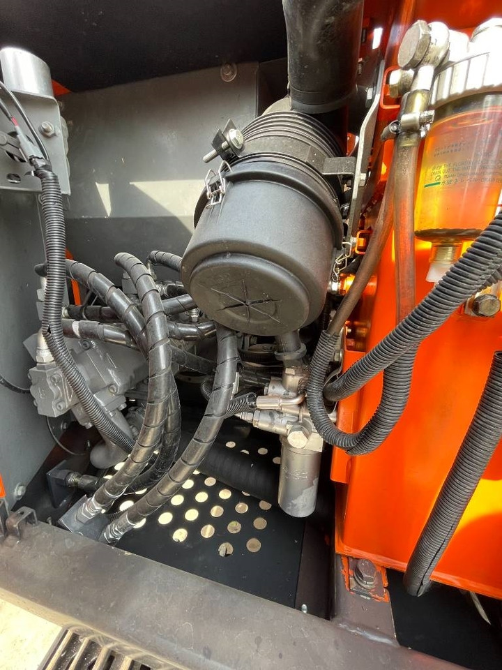 Hitachi Zaxis 70 - حفار زحاف: صورة 2 Hitachi Zaxis 70 - حفار زحاف: صورة 2