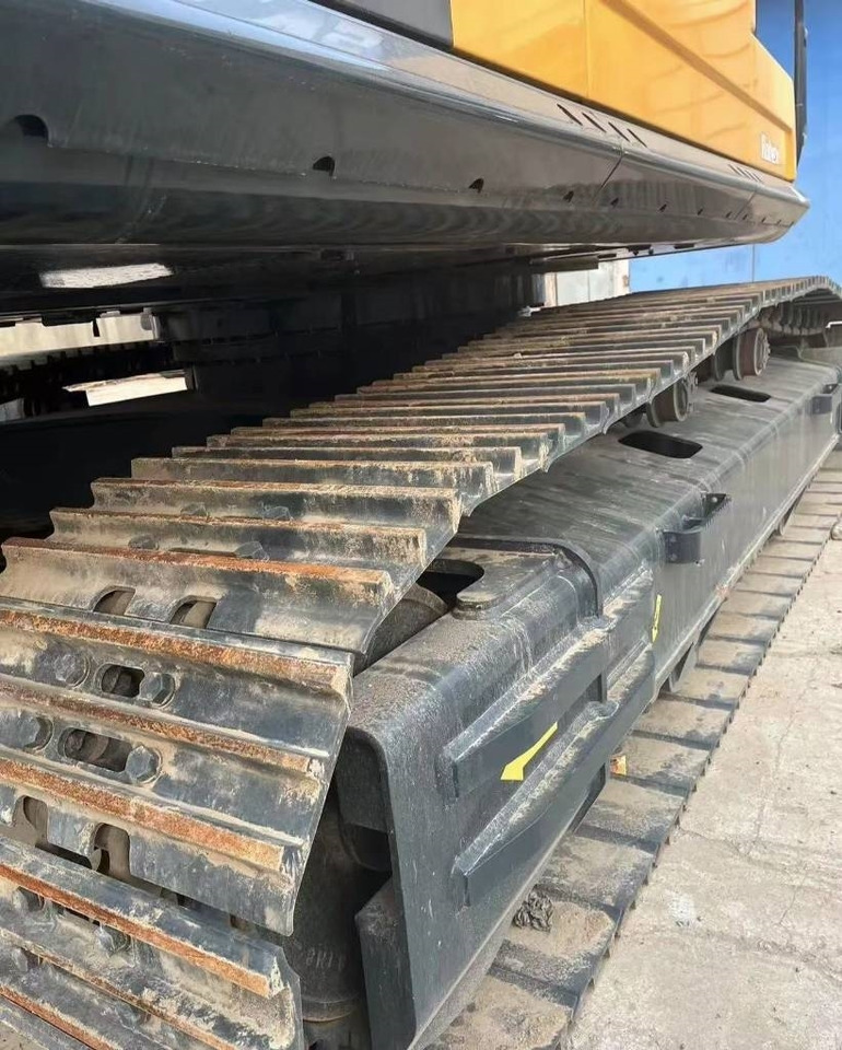 Hyundai 305LC - حفار زحاف: صورة 2 Hyundai 305LC - حفار زحاف: صورة 2