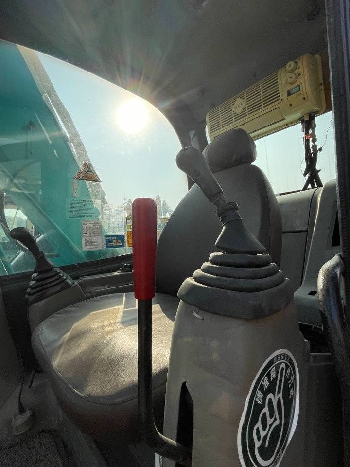 Kobelco SK 135 SR LC - حفار زحاف: صورة 5 Kobelco SK 135 SR LC - حفار زحاف: صورة 5