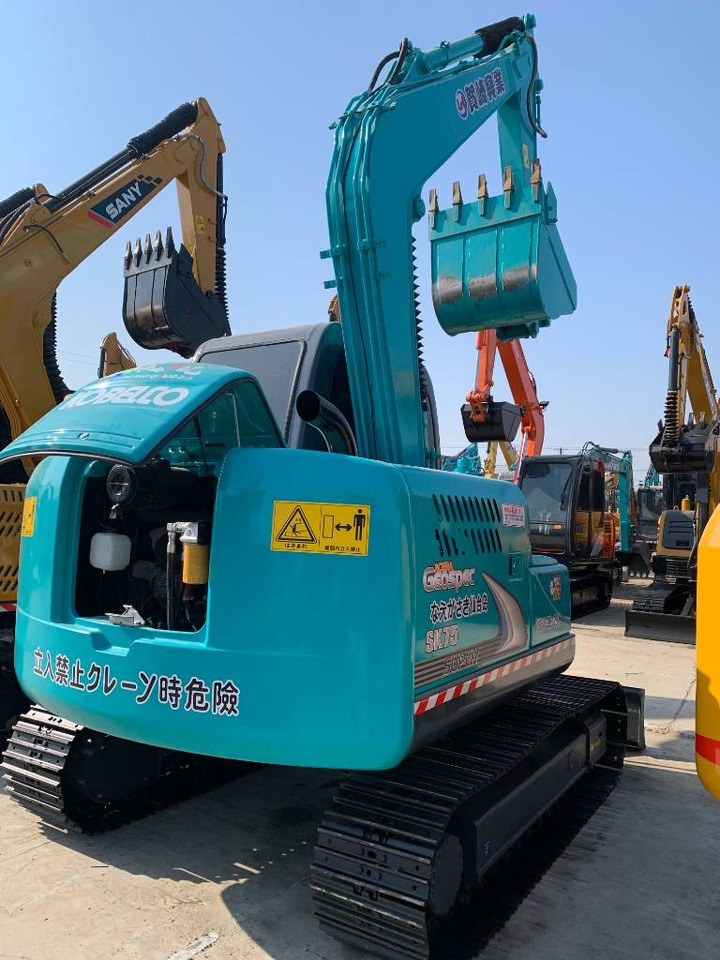 Kobelco SK 75 - حفار زحاف: صورة 1 Kobelco SK 75 - حفار زحاف: صورة 1