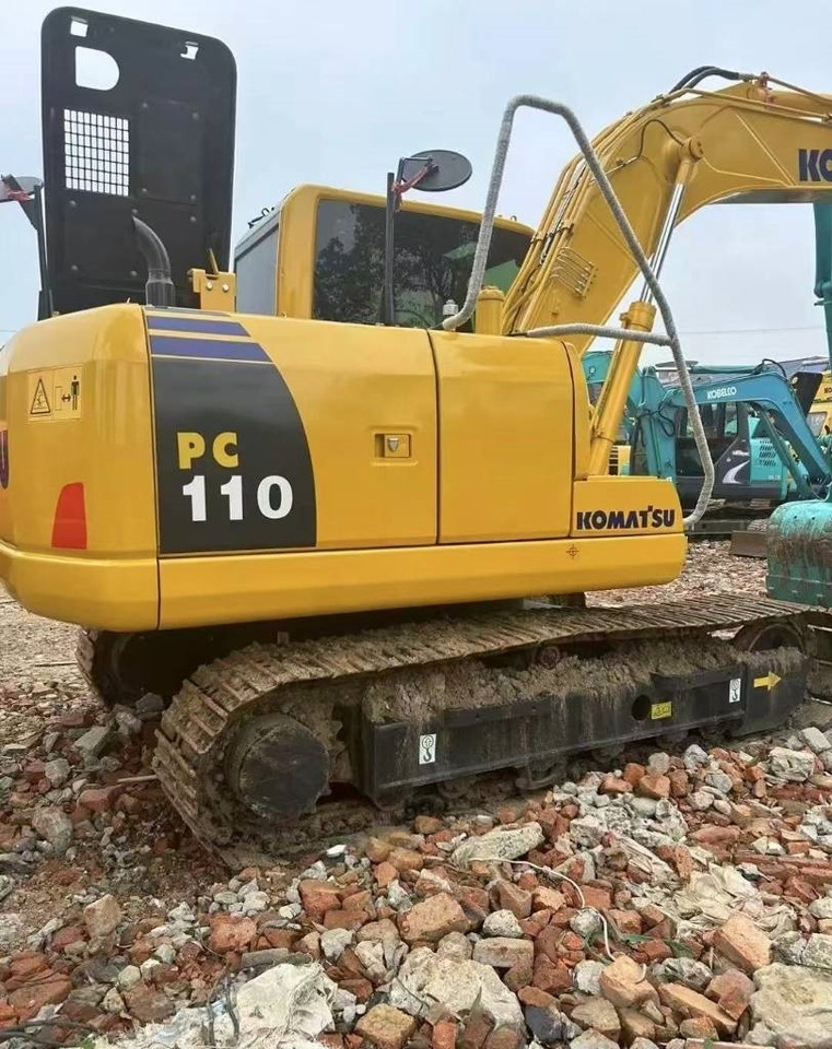 Komatsu PC 110 - حفار زحاف: صورة 4 Komatsu PC 110 - حفار زحاف: صورة 4