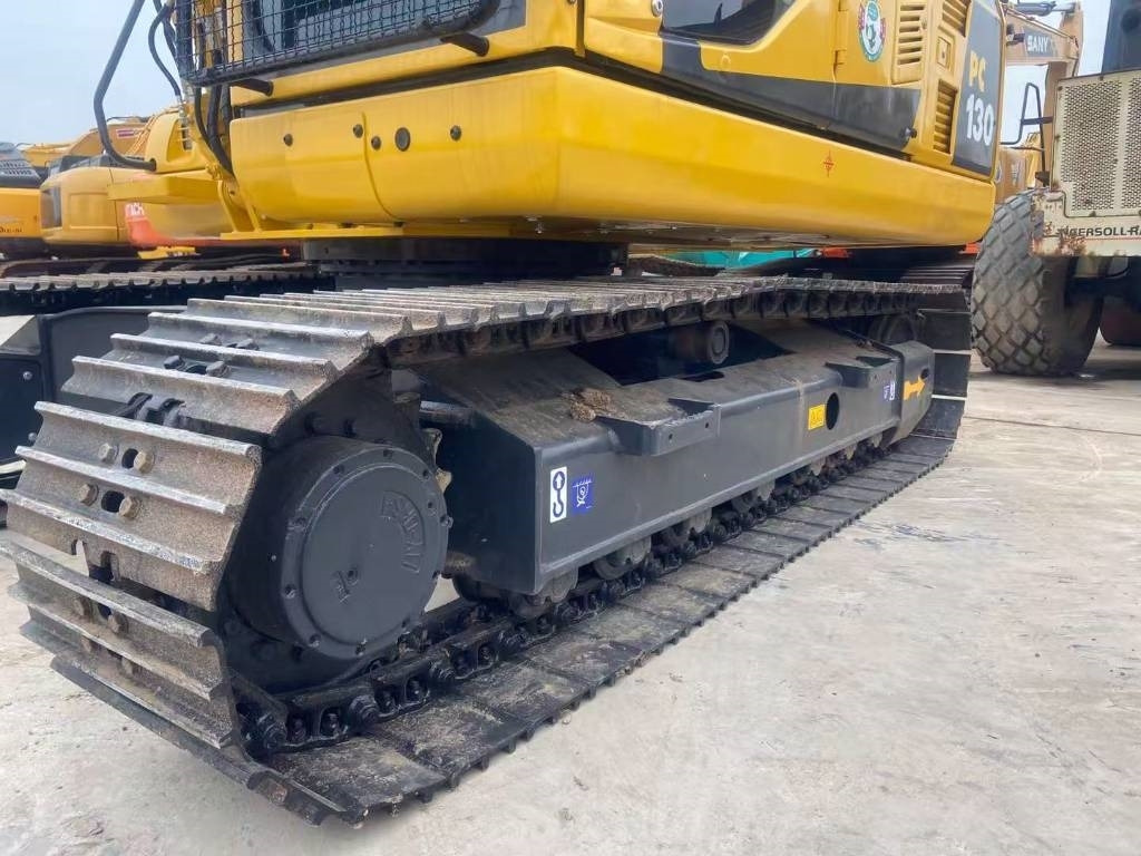حفار زحاف Komatsu PC 130: صورة 9