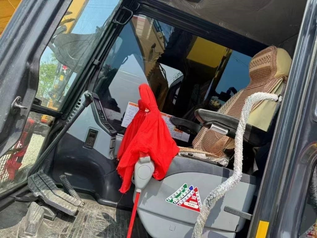 Komatsu PC 130 - حفار زحاف: صورة 3 Komatsu PC 130 - حفار زحاف: صورة 3